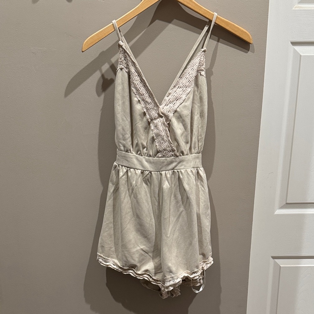 Elegant Cream Lace Trim Romper